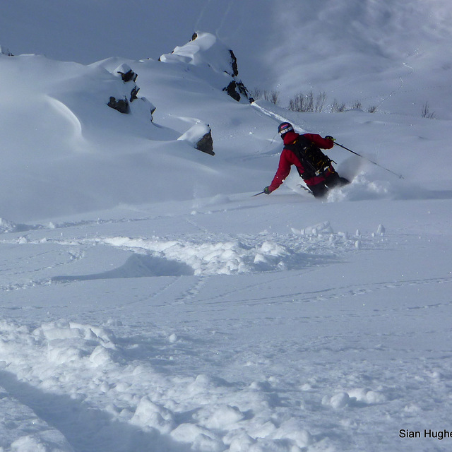 Off piste in the Combe Gers, Samoens