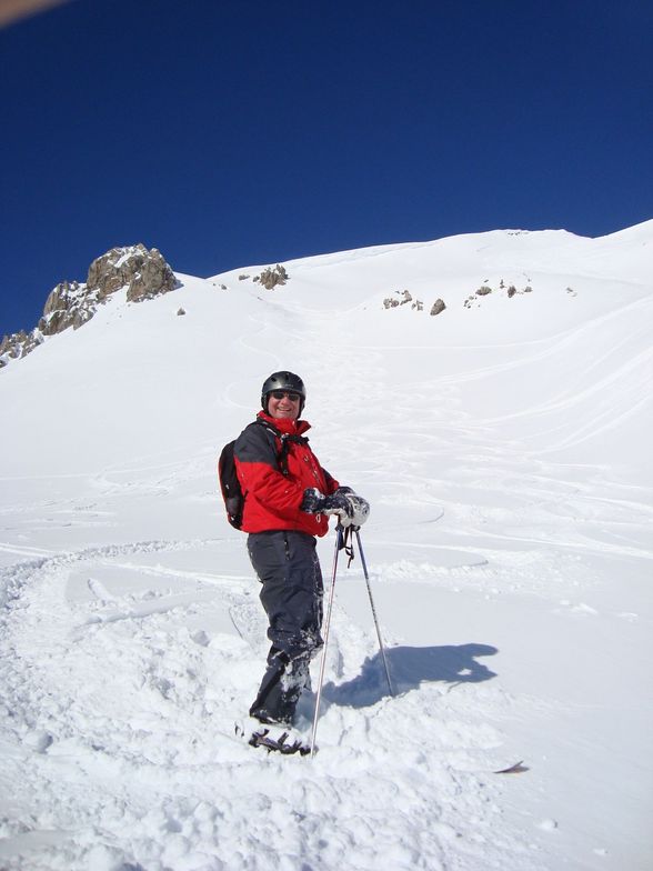 Alex and our tracks on the Weissflugipfil on Parsenn above Davos