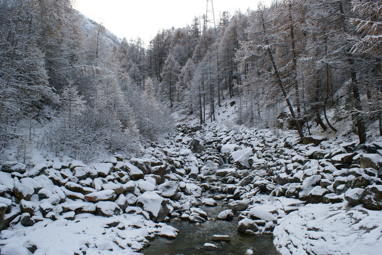 En route to the Gletchergrotte, Saas Fee