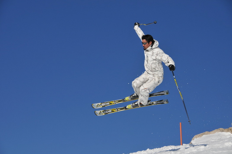 skiing in Greece, Mount Parnassos