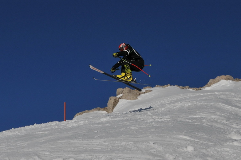 skiing in Greece, Mount Parnassos