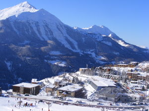Ville, Orcieres photo