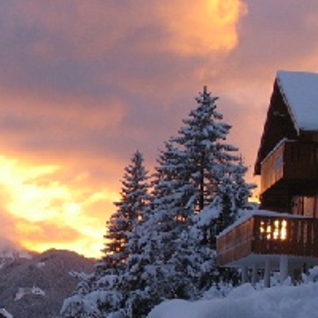 Red Sky @ Night - Skiers Delight, Drouzin Le Mont