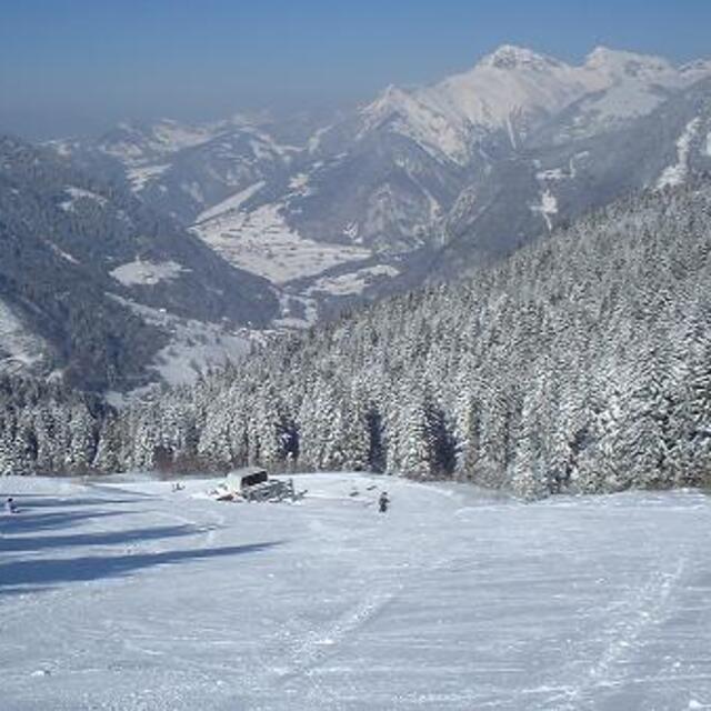 Upper Ski Fields, Drouzin Le Mont