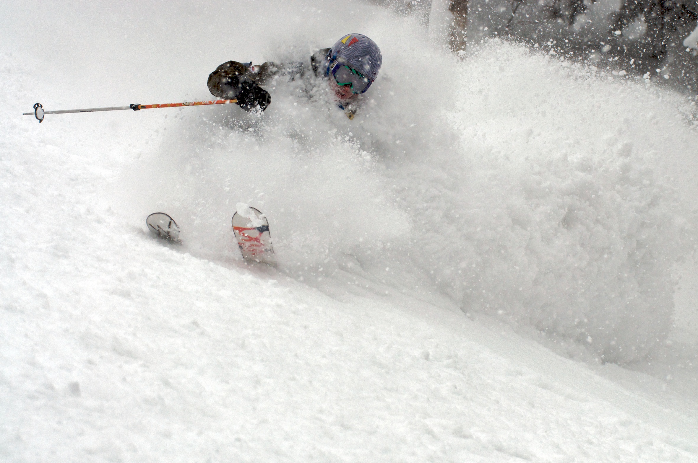 smashing the pow SMG, Niseko Grand Hirafu