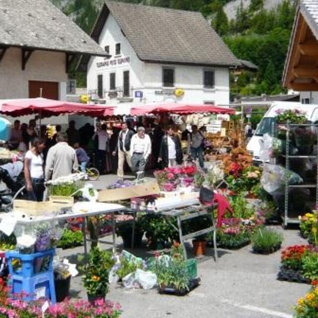 Abondance Sunday Market, La Chapelle d'Abondance