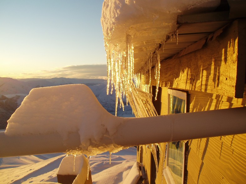 Sunrise at Snowline Lodge, Mount Cheeseman