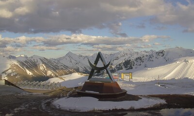 latest snow report photo Sunday 18 May 2025