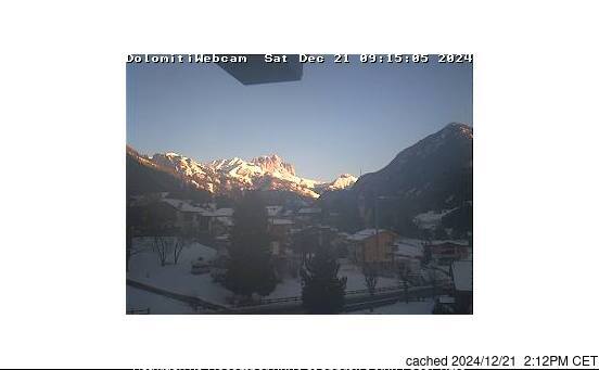 Vigo di Fassa webbkamera vid lunchtid idag