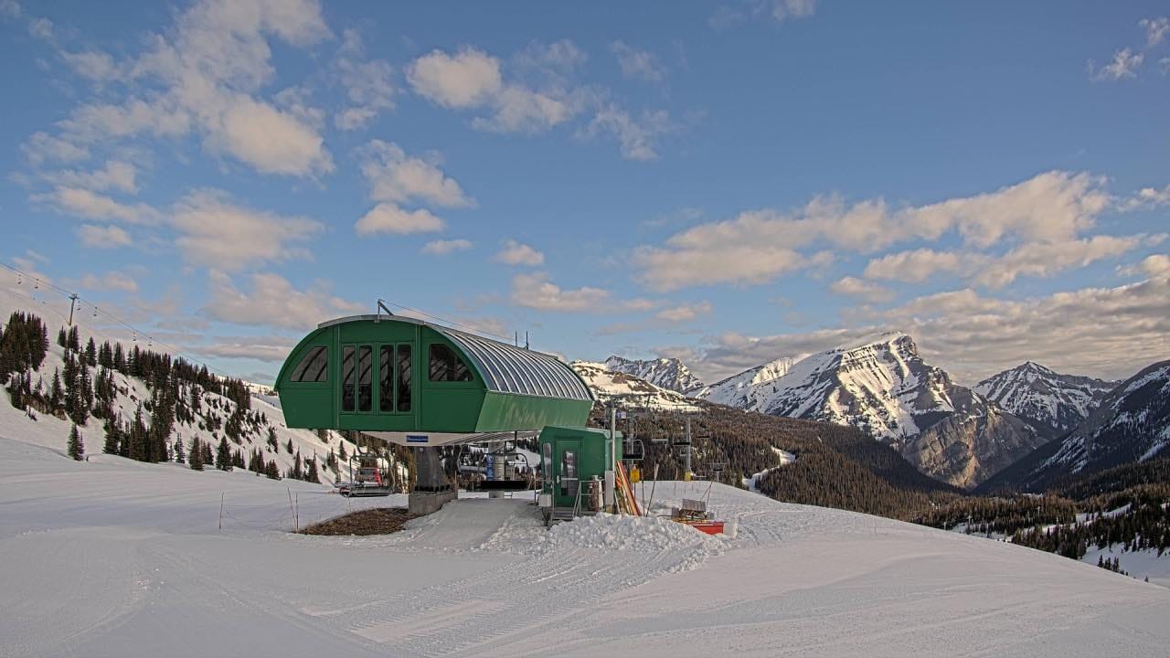 Canadian Resort Plans to Re-Open For Summer Ski Season