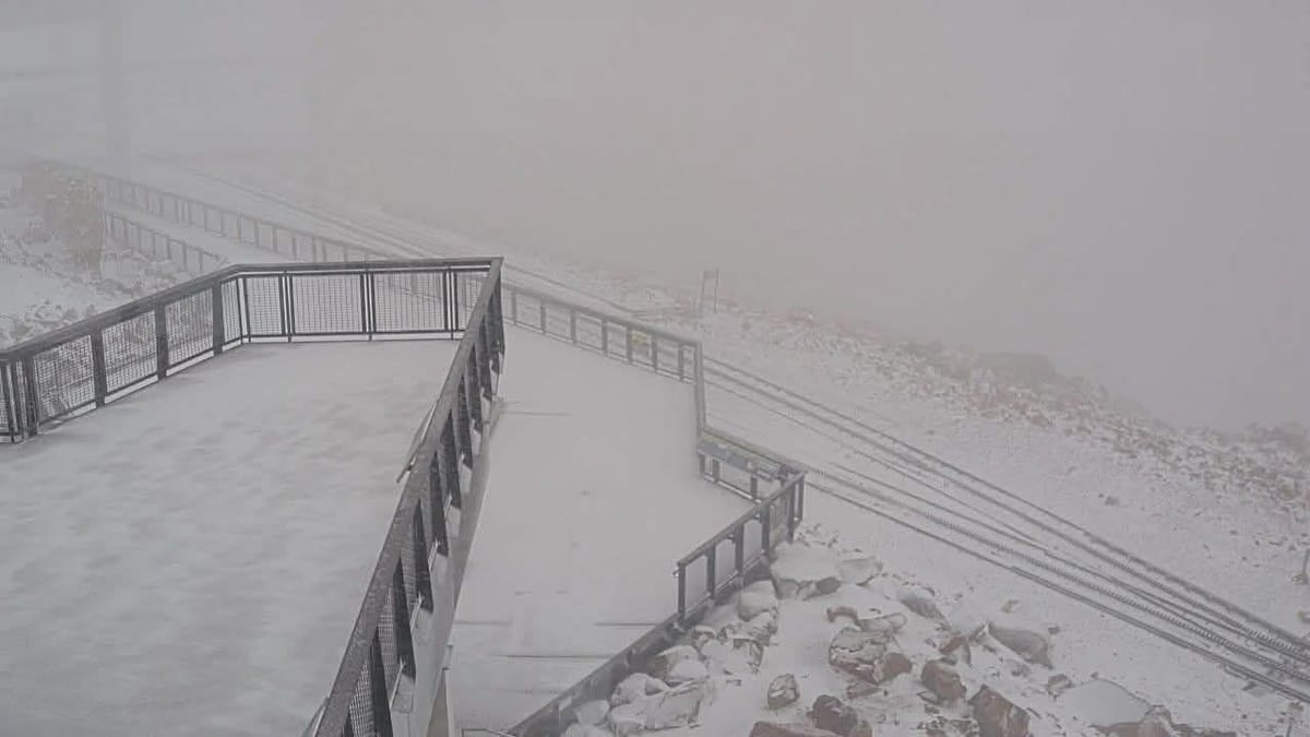 First Flakes Arrive in Colorado as Skiers Eye October Openings