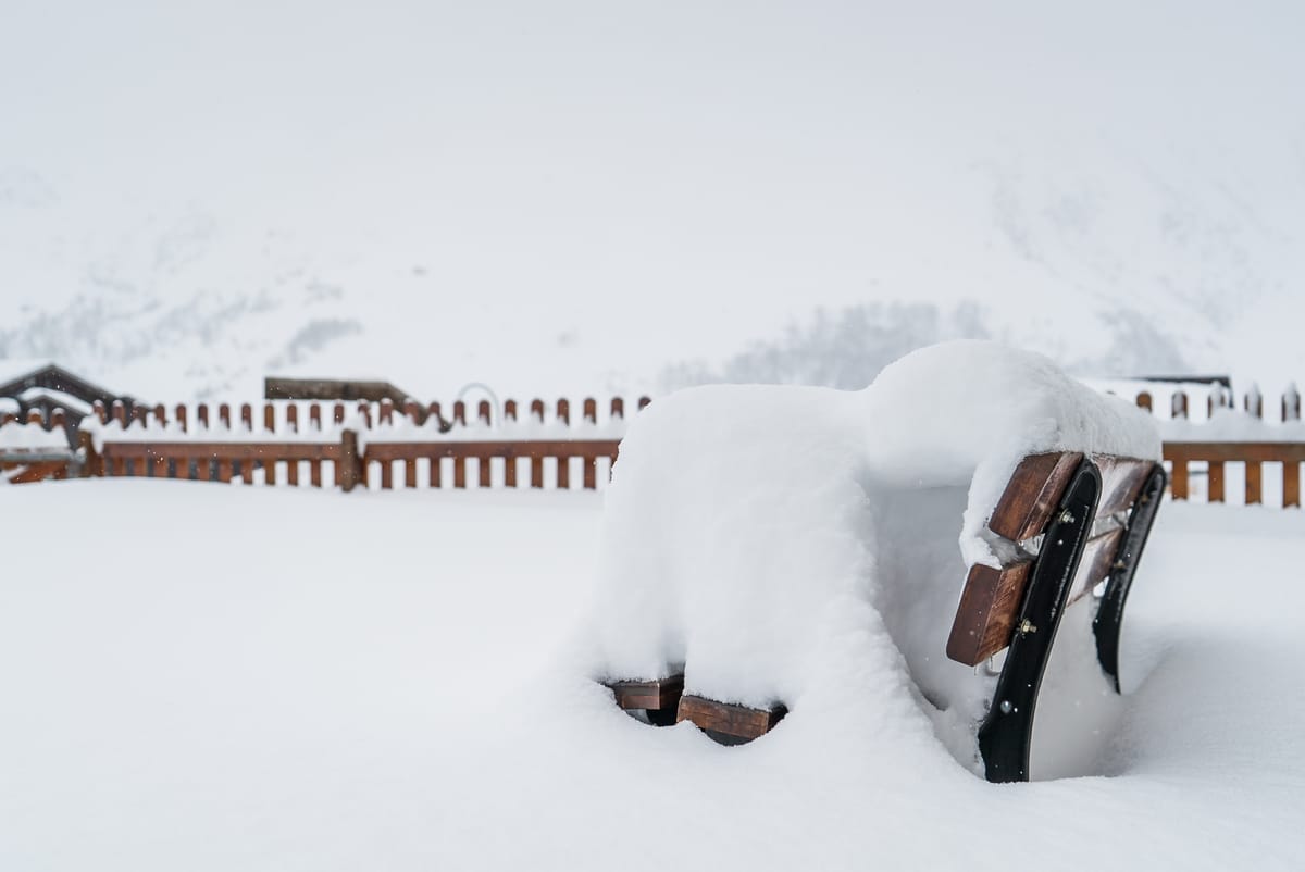 Up To a Metre (40 Inches) of Snowfall Reported in the Alps