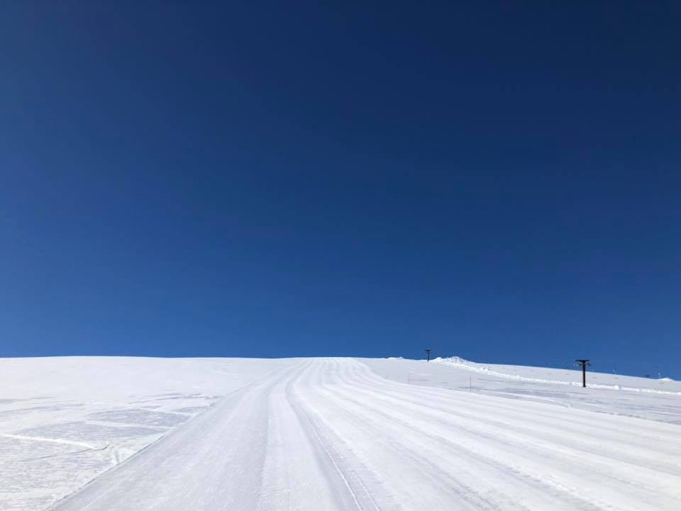 Norwegian Ski Centres Sell Out of Lift Tickets as More Re-Open