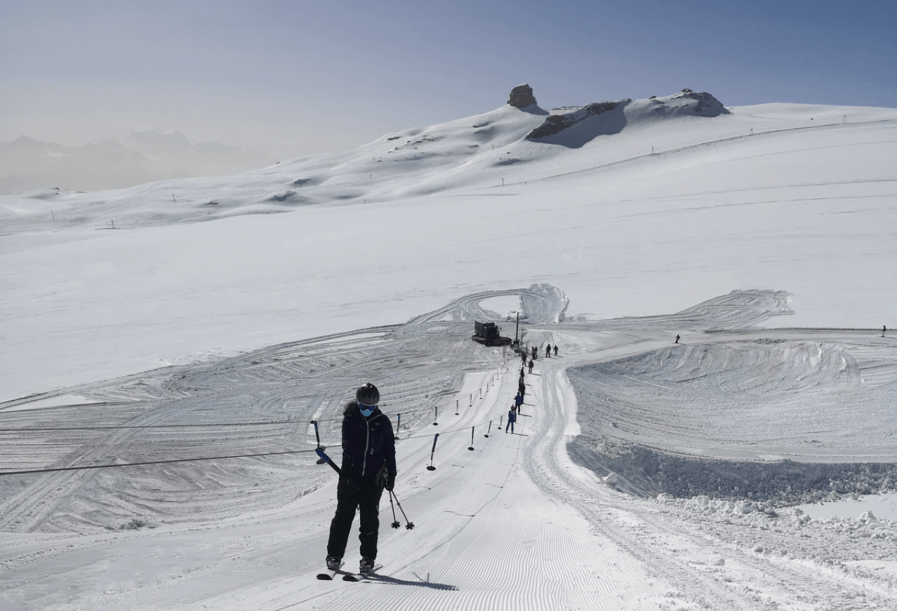 Ski Lifts Designed to Cope With Melting Glaciers