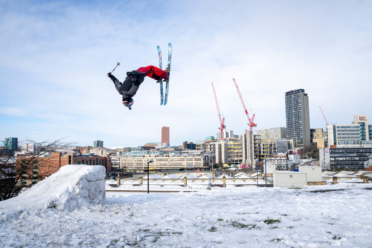 Freeskier Enjoys Rare English City Snow