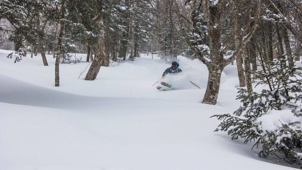 US and Canadian Resorts Extend Seasons in to May after mid-April Snow Dumps