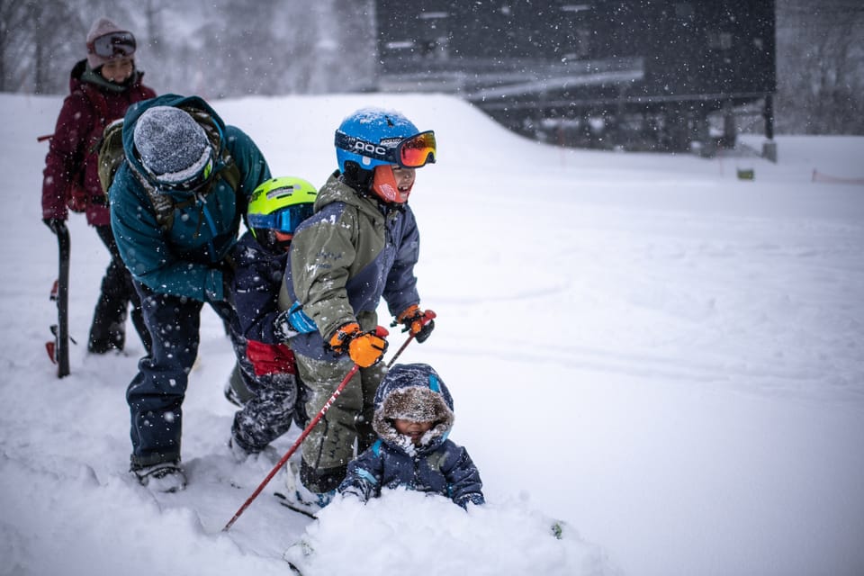 Japan Posts World’s Most Snowfall & Deepest Bases But Still Closed to International Travel