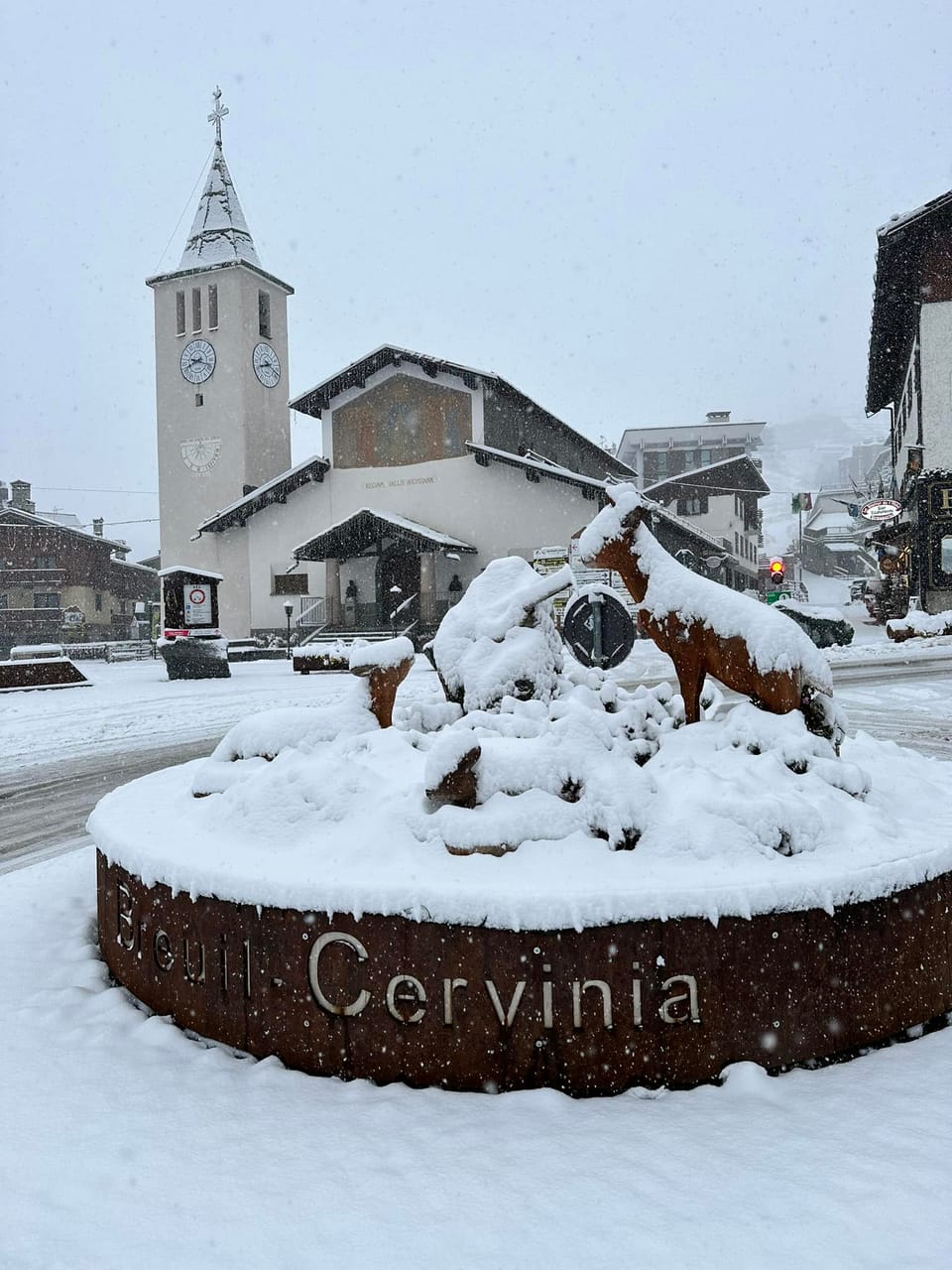 Italy's Cervinia Says It Will Offer Skiing Year-Round