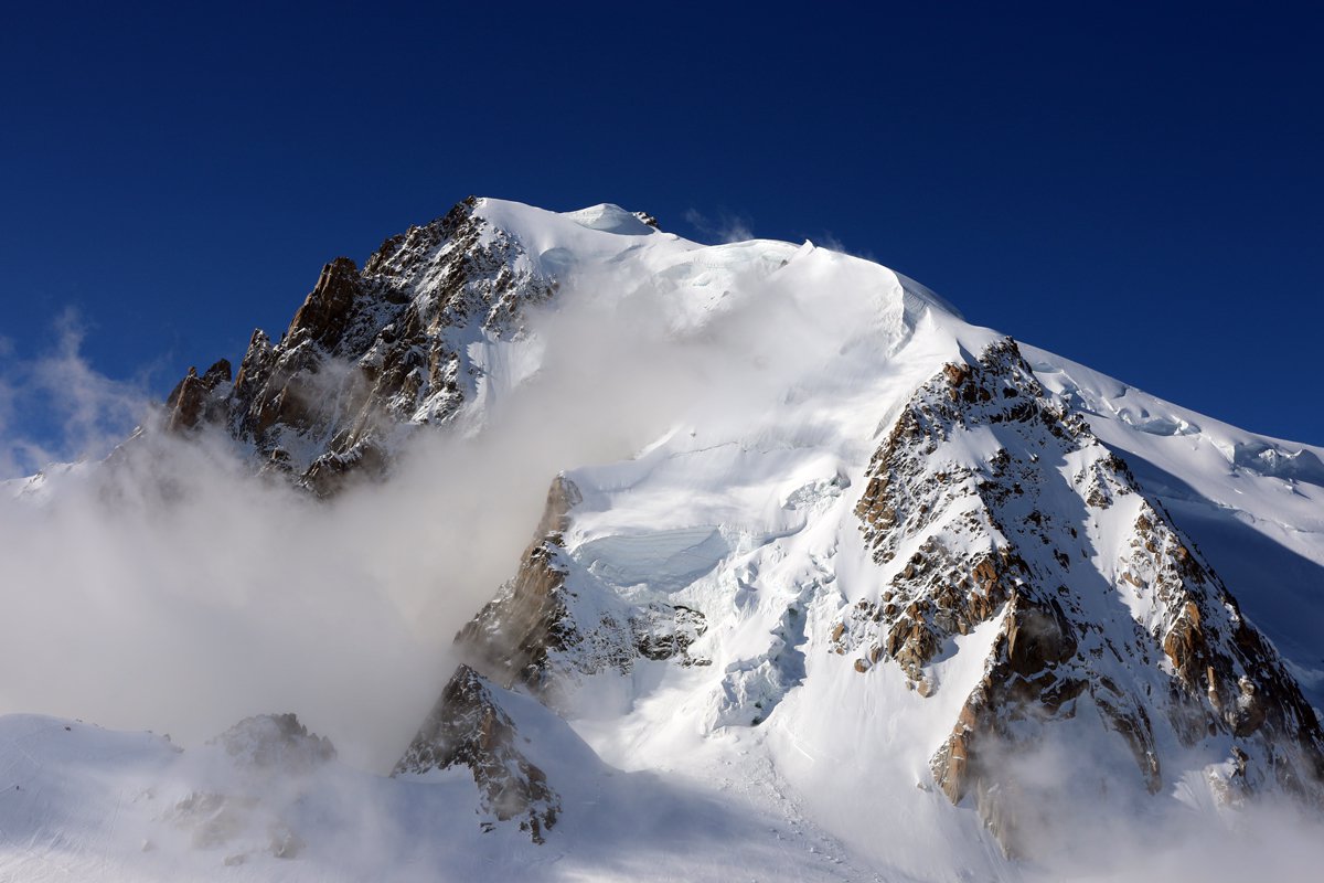 Highest Resolution Photograph Yet Created Shows Mont Blanc in ...
