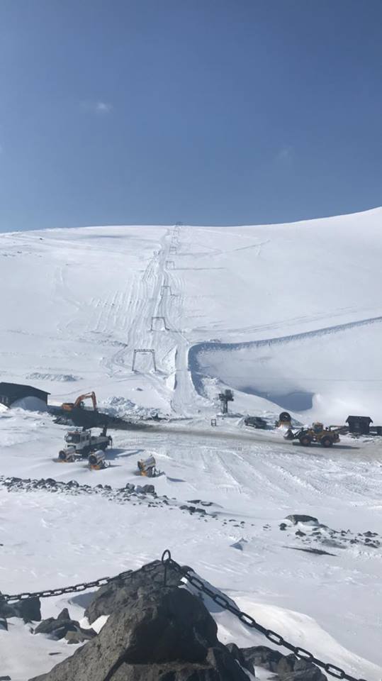 Galdhöppigen summer ski centre